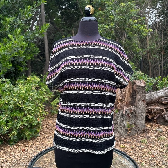 Otis & Maclain chevron weave sheer top - size S - Picture 1 of 4